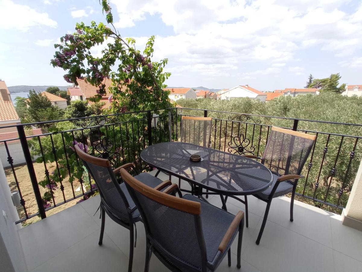 Apartments Vodopija 300M To The Beach Sveti Filip i Jakov Exterior photo