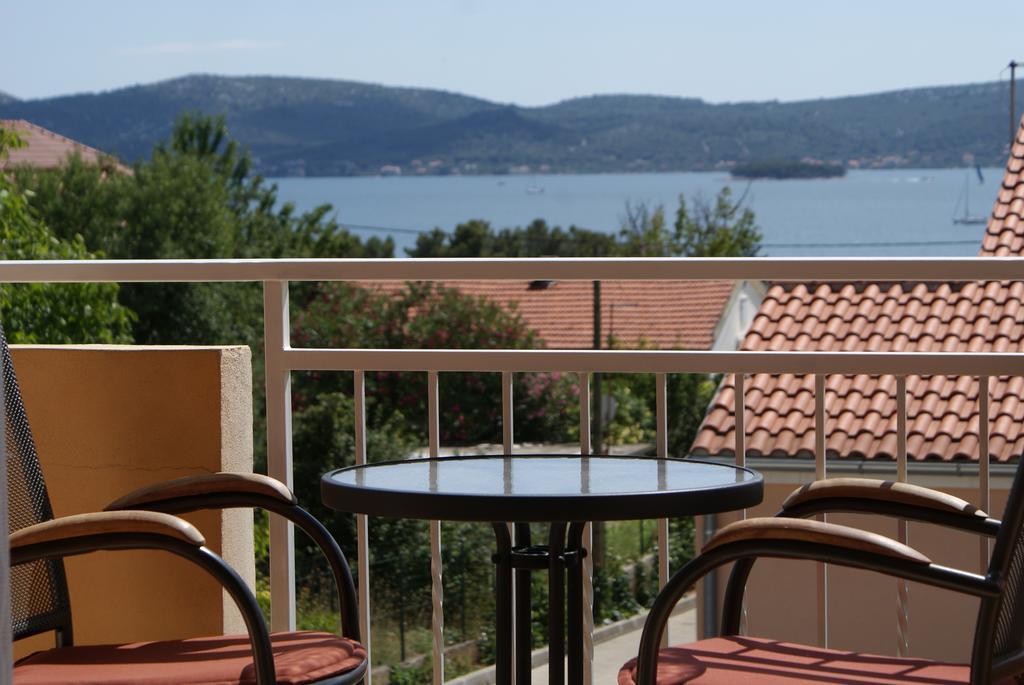 Apartments Vodopija 300M To The Beach Sveti Filip i Jakov Exterior photo
