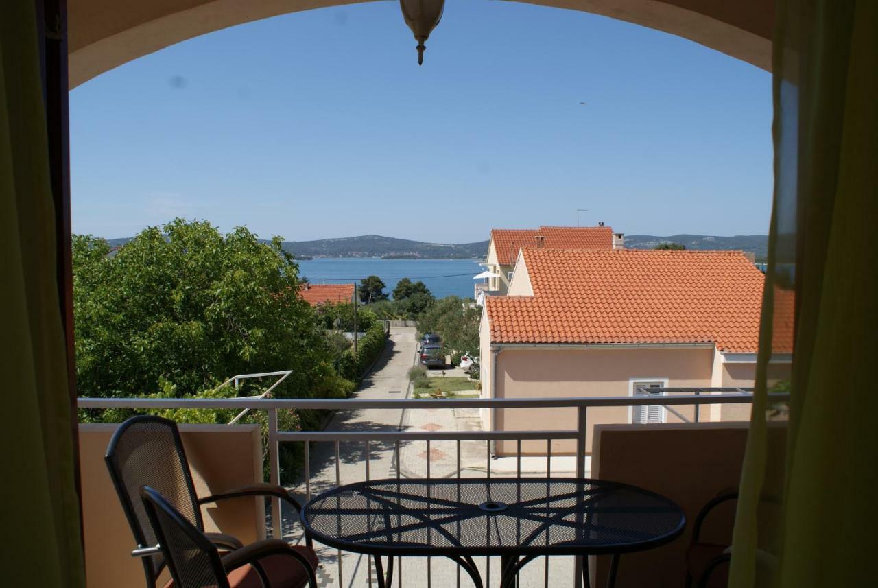 Apartments Vodopija 300M To The Beach Sveti Filip i Jakov Exterior photo